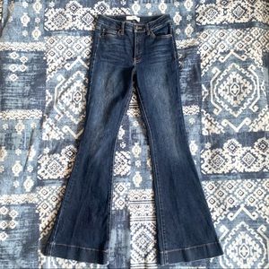 Kan Can mid rise flare jeans size 28
